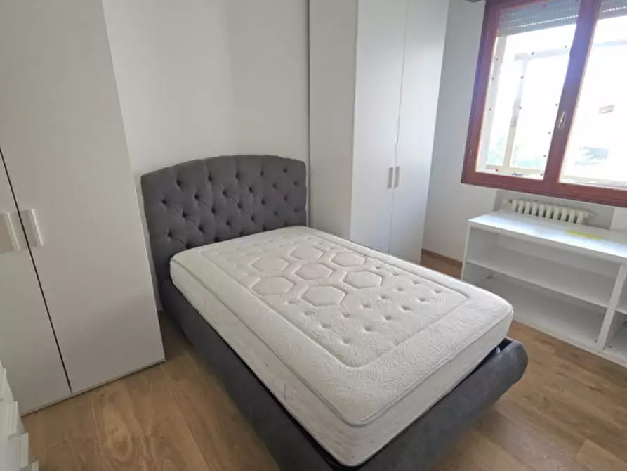 Immagine 25 di Casa trifamiliare in vendita  in VIA PALLOTTA 11 a Rimini