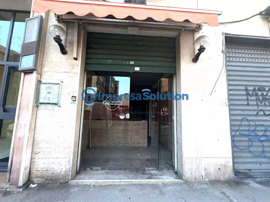 Immagine 8 di Negozio in vendita  in Via Lepanto a Napoli
