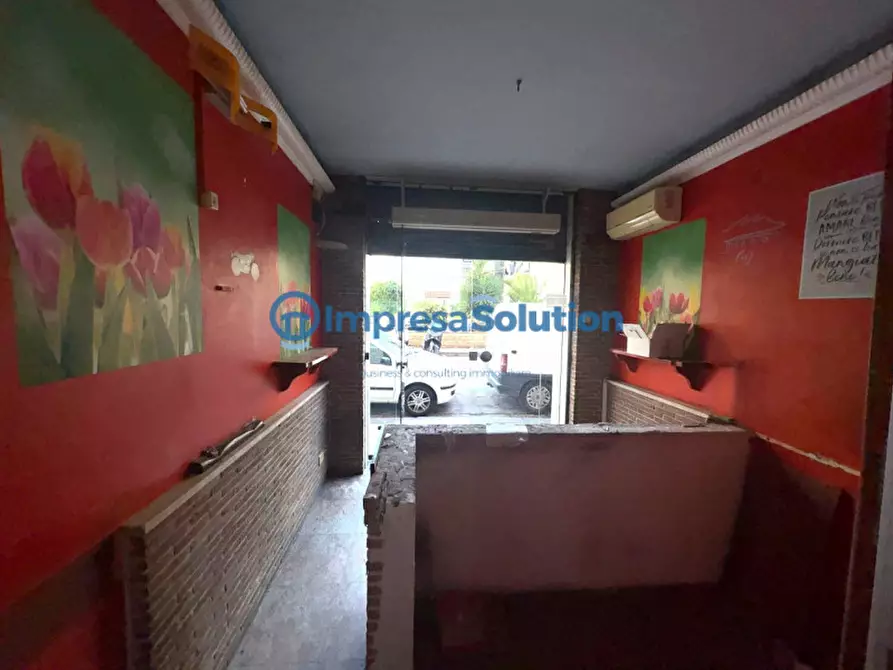 Immagine 14 di Negozio in vendita  in Via Lepanto a Napoli