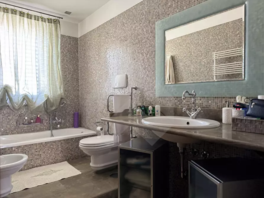 Immagine 10 di Appartamento in vendita  a Andria