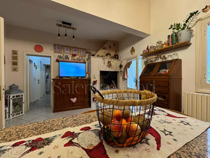 Immagine 10 di Casa bifamiliare in vendita  a Parabita