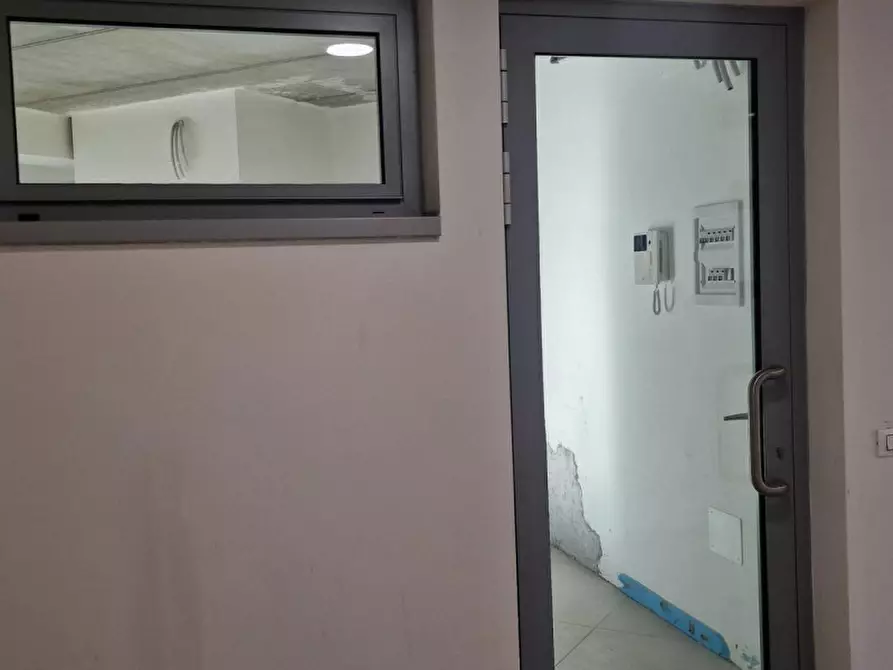Immagine 11 di Ufficio in vendita  in Piazza J.F. Kennedy, 67051 Avezzano AQ, Italia a Avezzano