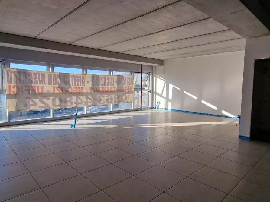 Immagine 3 di Ufficio in vendita  in Piazza J.F. Kennedy, 67051 Avezzano AQ, Italia a Avezzano