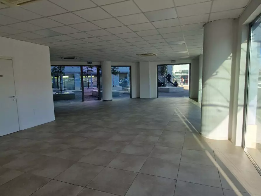 Immagine 6 di Negozio in vendita  in Piazza J.F. Kennedy, 67051 Avezzano AQ, Italia a Avezzano