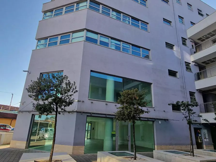 Immagine 16 di Negozio in vendita  in Piazza J.F. Kennedy, 67051 Avezzano AQ, Italia a Avezzano