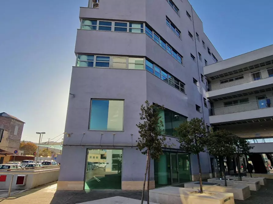 Immagine 1 di Negozio in vendita  in Piazza J.F. Kennedy, 67051 Avezzano AQ, Italia a Avezzano