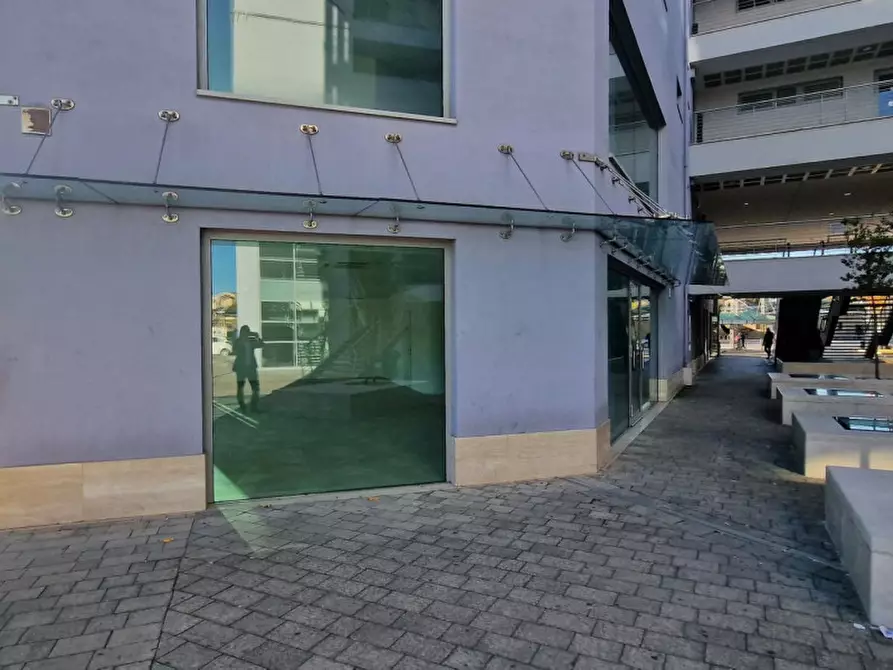 Immagine 18 di Negozio in vendita  in Piazza J.F. Kennedy, 67051 Avezzano AQ, Italia a Avezzano