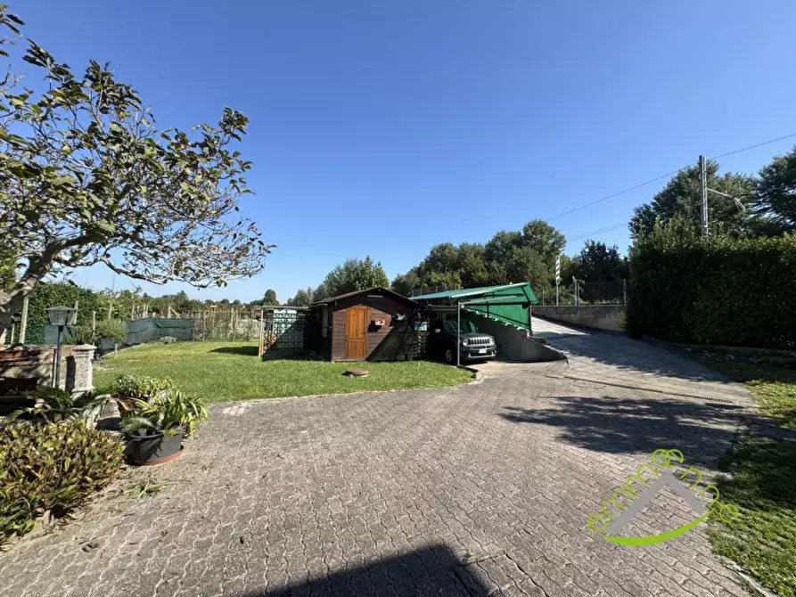 Immagine 4 di Casa indipendente in vendita  in via sopracornio a Campagna Lupia