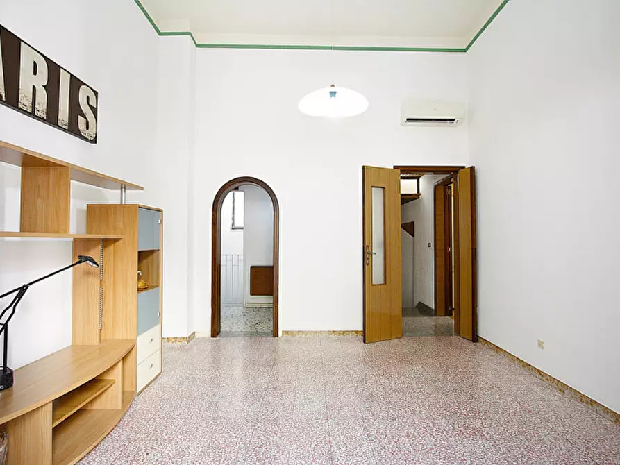 Immagine 36 di Appartamento in vendita  in Via Nizza a Parabita