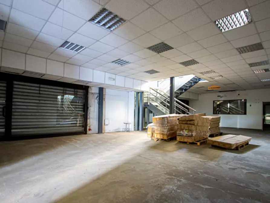 Immagine 6 di Capannone industriale in vendita  in Via per Motta Visconti a Casorate Primo