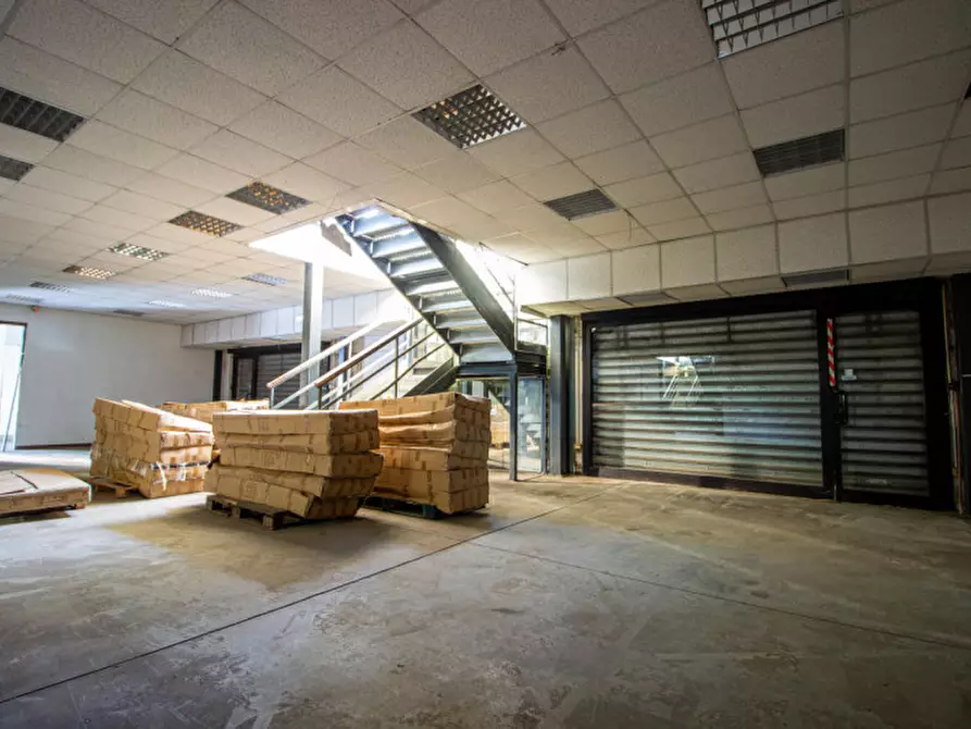 Immagine 8 di Capannone industriale in vendita  in Via per Motta Visconti a Casorate Primo