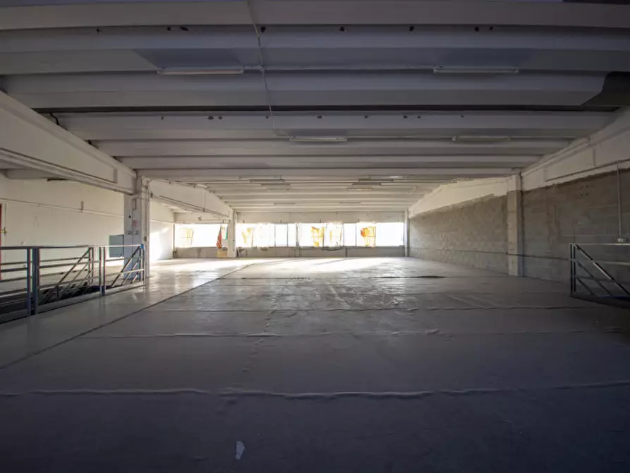 Immagine 13 di Capannone industriale in vendita  in Via per Motta Visconti a Casorate Primo
