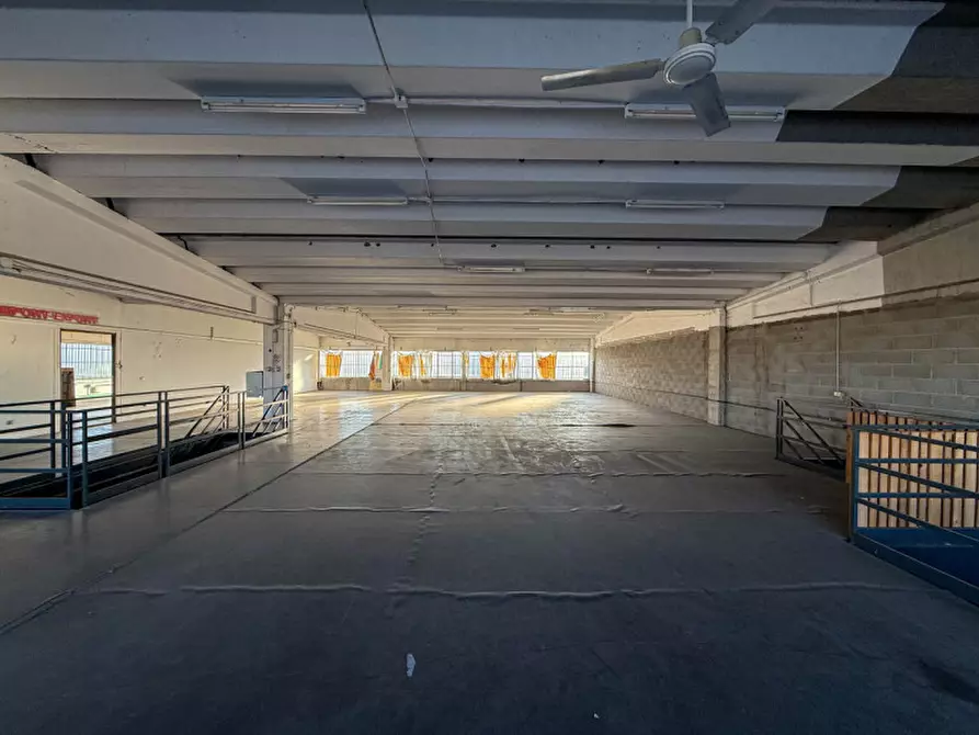 Immagine 14 di Capannone industriale in vendita  in Via per Motta Visconti a Casorate Primo