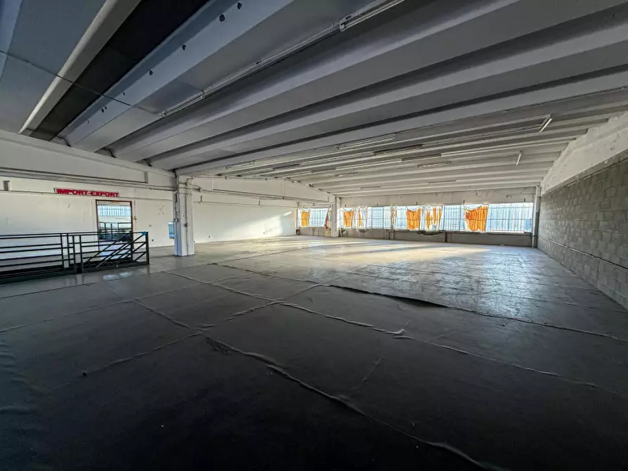 Immagine 15 di Capannone industriale in vendita  in Via per Motta Visconti a Casorate Primo