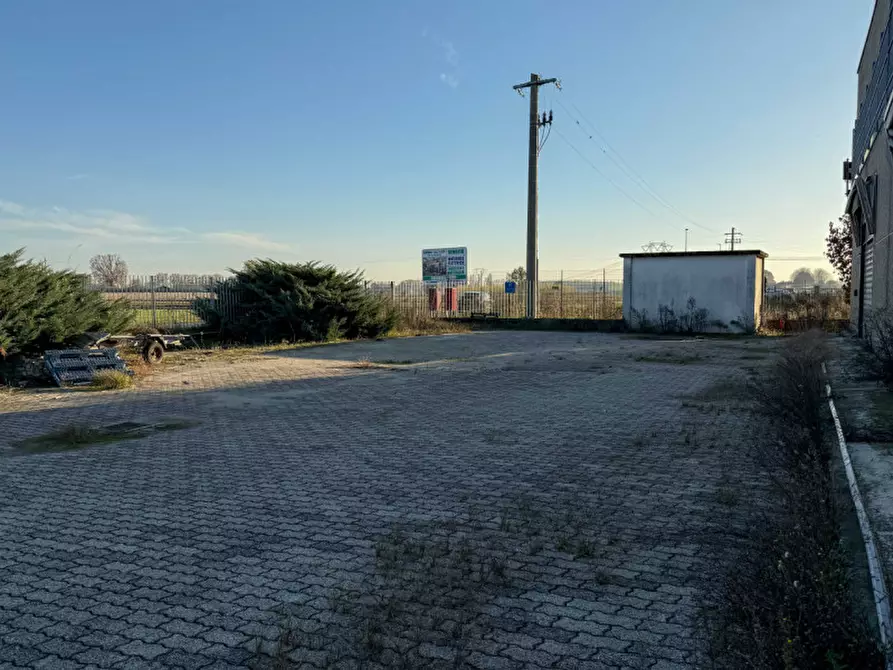 Immagine 20 di Capannone industriale in vendita  in Via per Motta Visconti a Casorate Primo
