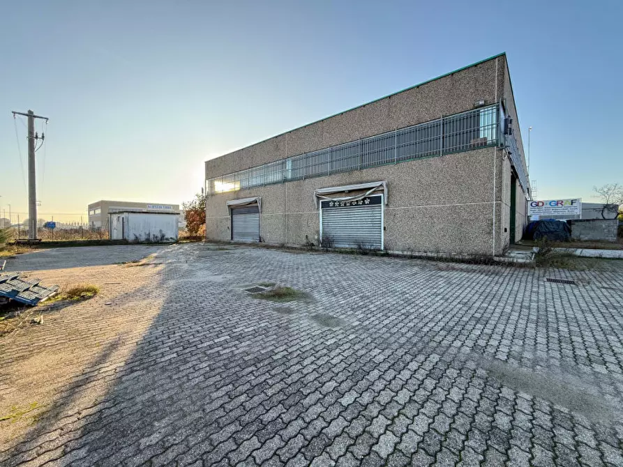Immagine 21 di Capannone industriale in vendita  in Via per Motta Visconti a Casorate Primo