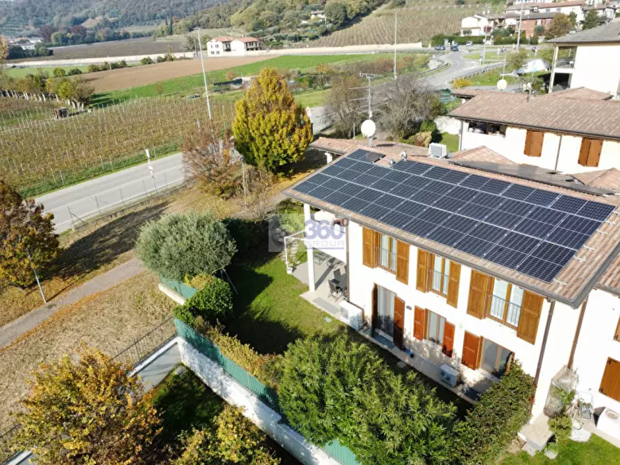 Immagine 1 di Appartamento in vendita  in Via dei Ciliegi a Gussago