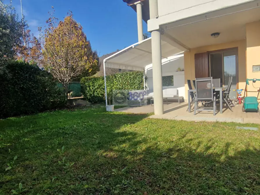 Immagine 2 di Appartamento in vendita  in Via dei Ciliegi a Gussago