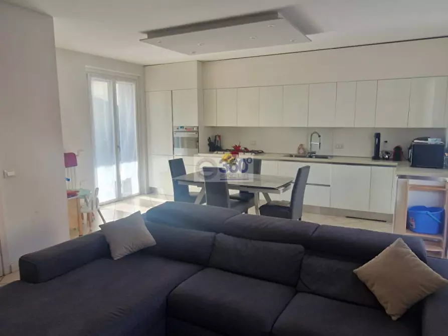 Immagine 9 di Appartamento in vendita  in Via dei Ciliegi a Gussago