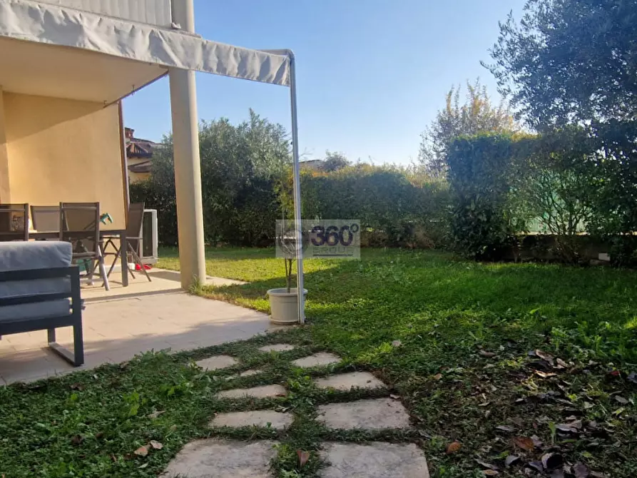 Immagine 12 di Appartamento in vendita  in Via dei Ciliegi a Gussago