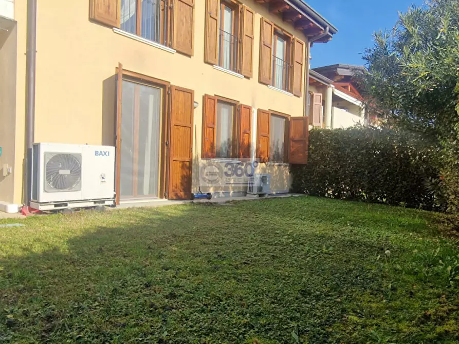 Immagine 16 di Appartamento in vendita  in Via dei Ciliegi a Gussago