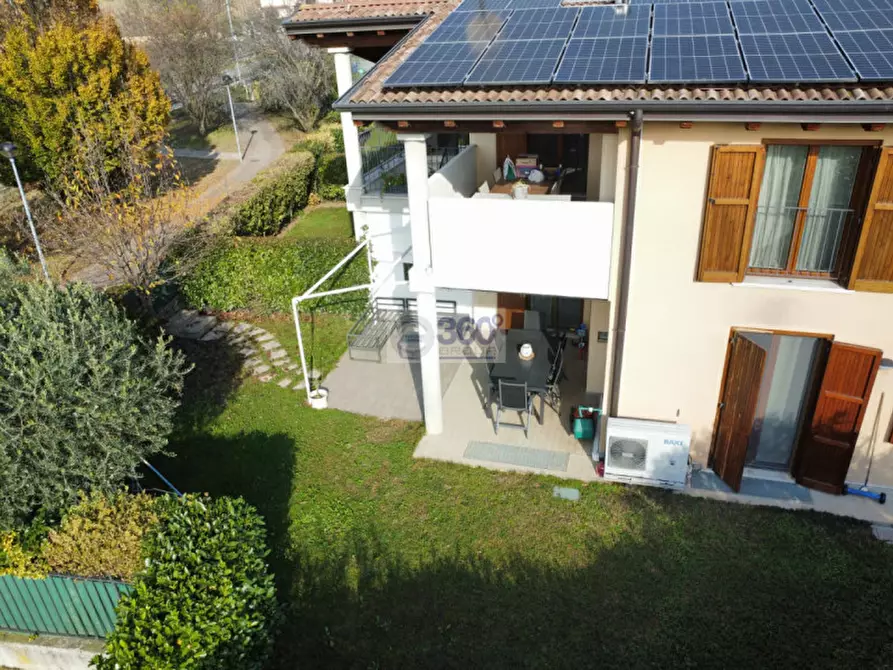 Immagine 33 di Appartamento in vendita  in Via dei Ciliegi a Gussago