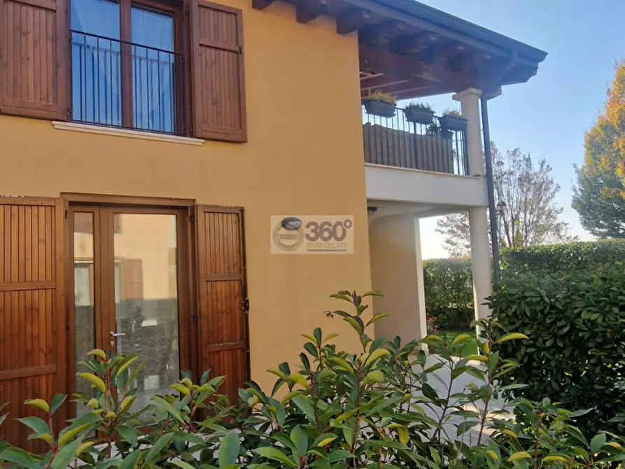 Immagine 42 di Appartamento in vendita  in Via dei Ciliegi a Gussago