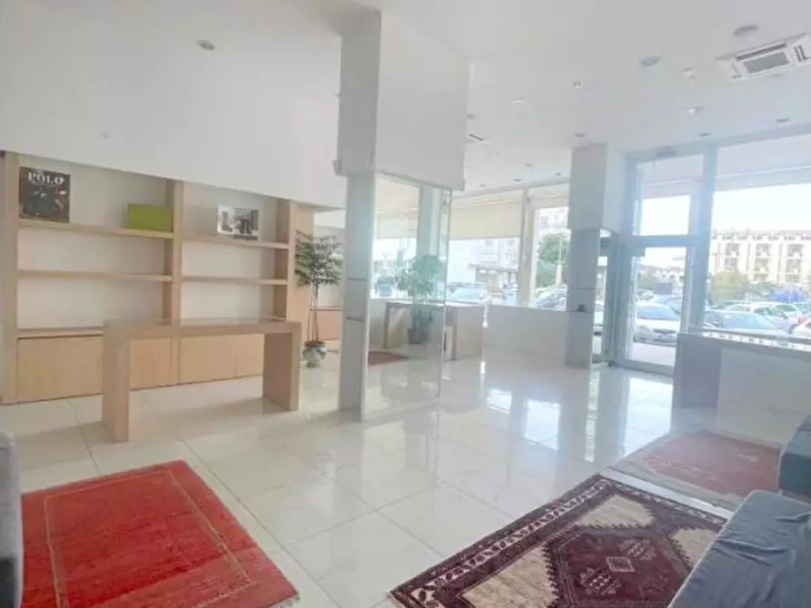 Immagine 5 di Negozio in vendita  in Via Alessandro Volta a Abano Terme