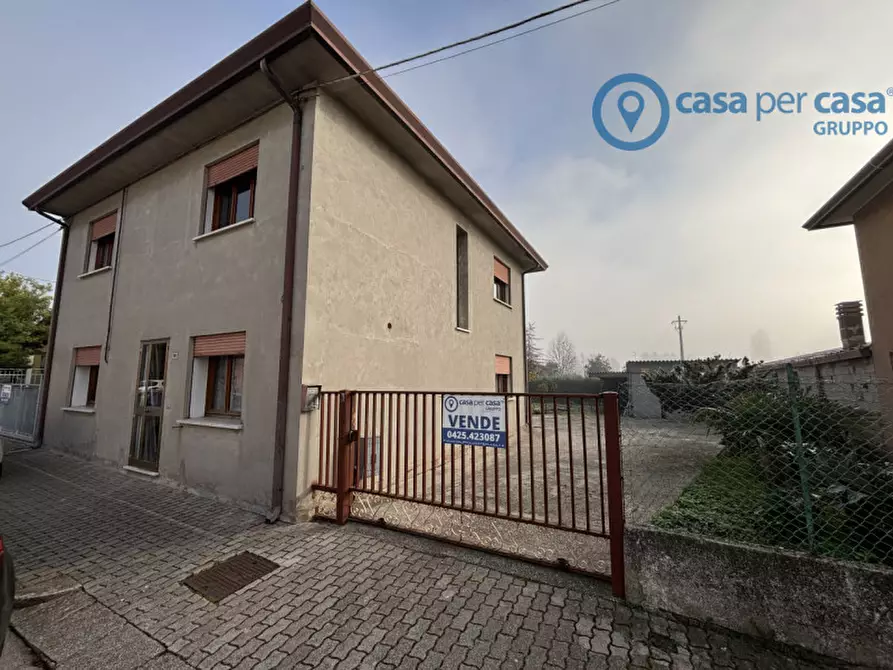 Immagine 1 di Casa indipendente in vendita  a San Martino Di Venezze