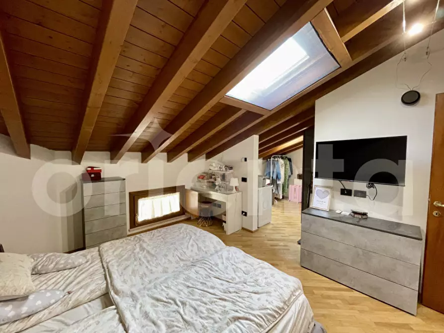 Immagine 18 di Appartamento in vendita  in via santo casasopra 2 a Montichiari