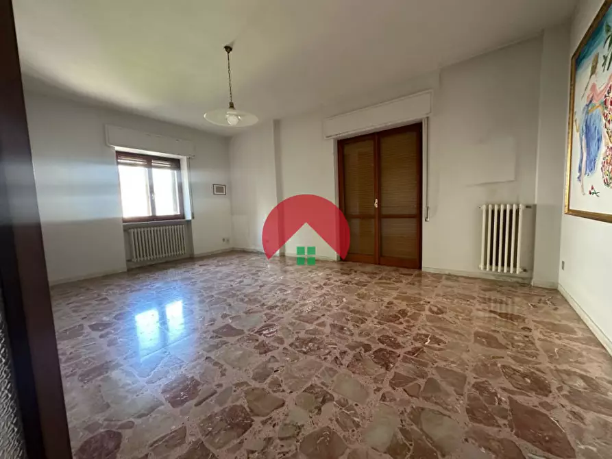 Immagine 12 di Appartamento in vendita  a Matera