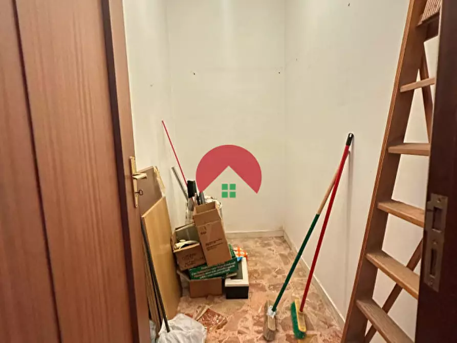 Immagine 13 di Appartamento in vendita  a Matera