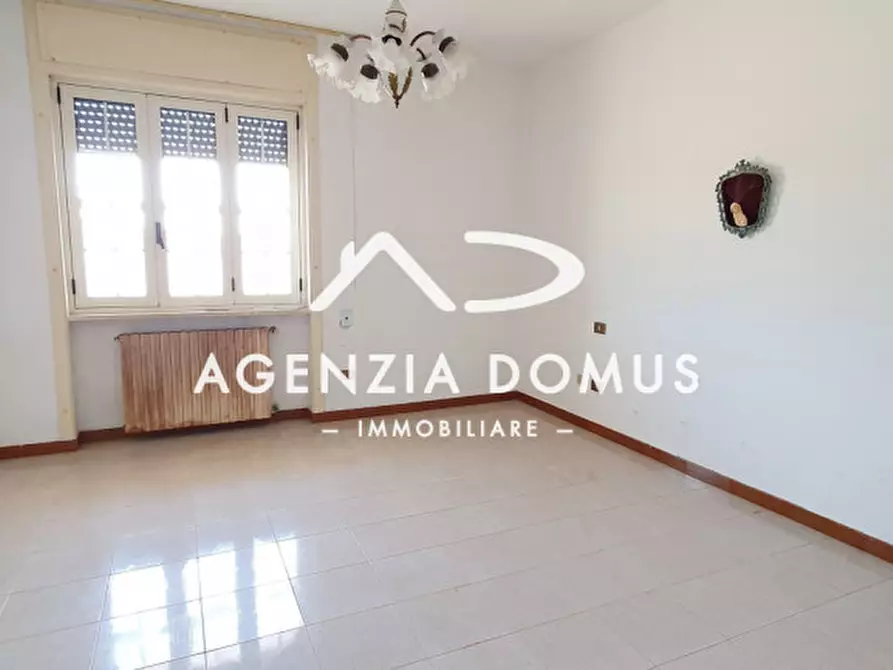 Immagine 20 di Laboratorio in vendita  a Racale