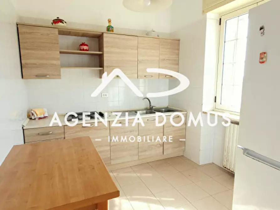 Immagine 30 di Laboratorio in vendita  a Racale