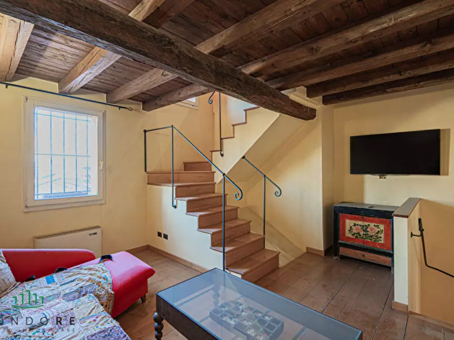 Immagine 19 di Appartamento in vendita  in Via Castiglione a Bologna