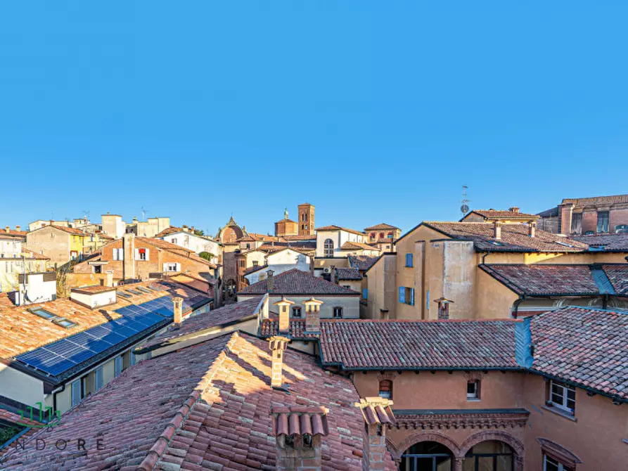 Immagine 29 di Appartamento in vendita  in Via Castiglione a Bologna