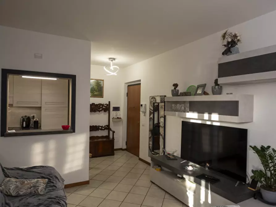 Immagine 5 di Appartamento in vendita  in Via Tergu a Roma