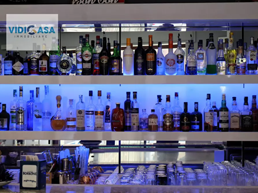 Immagine 4 di Attività commerciale in vendita  in Via Gaetano Donizetti 46 a Montescaglioso