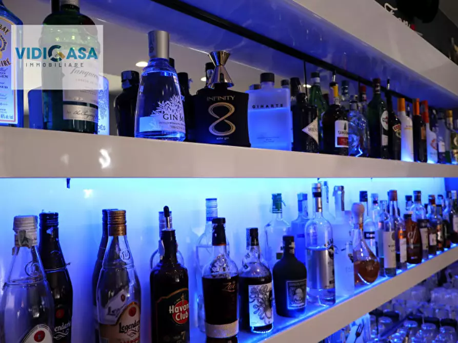 Immagine 7 di Attività commerciale in vendita  in Via Gaetano Donizetti 46 a Montescaglioso