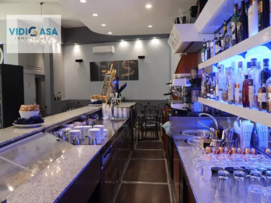 Immagine 12 di Attività commerciale in vendita  in Via Gaetano Donizetti 46 a Montescaglioso