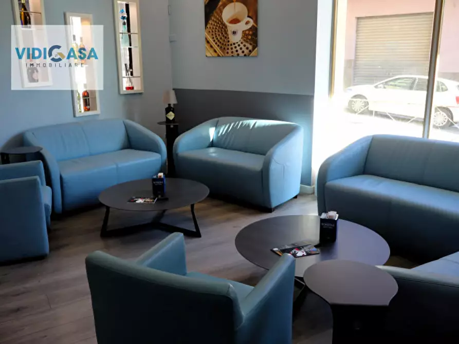 Immagine 15 di Attività commerciale in vendita  in Via Gaetano Donizetti 46 a Montescaglioso