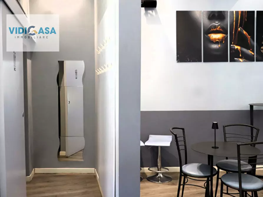 Immagine 17 di Attività commerciale in vendita  in Via Gaetano Donizetti 46 a Montescaglioso