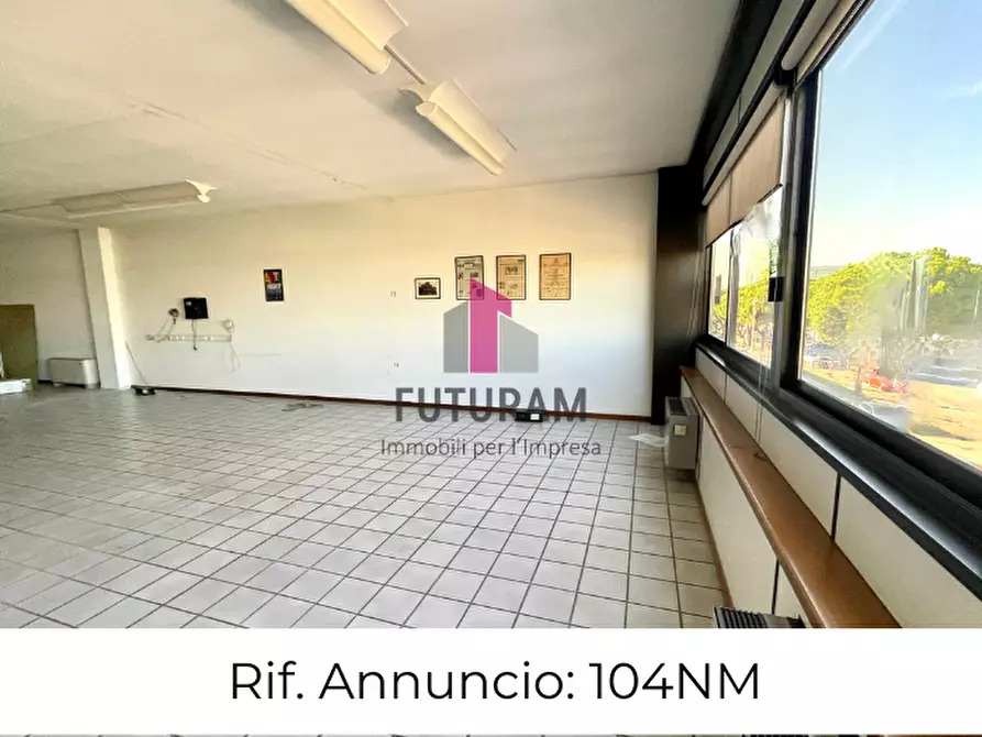Immagine 1 di Ufficio in affitto  in VIA LONGHIN 2 a Padova