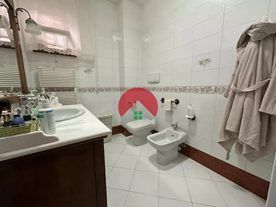 Immagine 28 di Villetta a schiera in vendita  a Matera