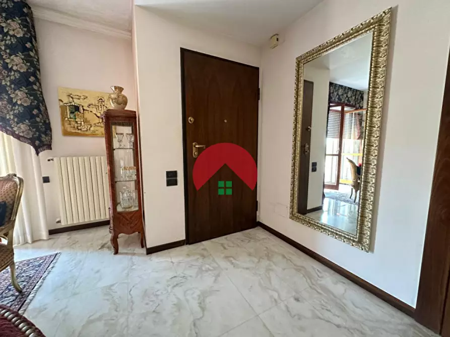 Immagine 39 di Villetta a schiera in vendita  a Matera