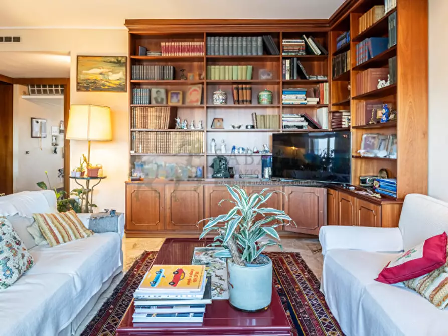 Immagine 6 di Appartamento in vendita  in Via Melchiorre Gioia 66 a Milano