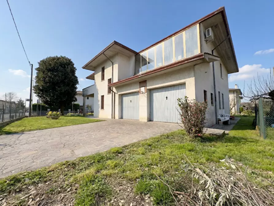 Immagine 1 di Casa indipendente in vendita  in Via Sant'Agnese a Selvazzano Dentro