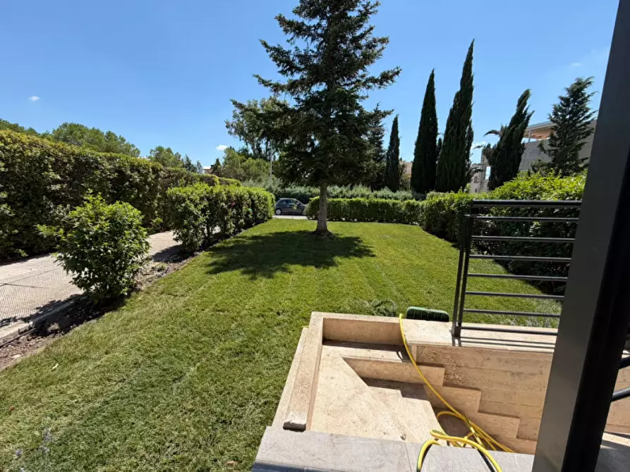 Immagine 1 di Casa indipendente in vendita  in Viale Sandro Botticelli a Matera