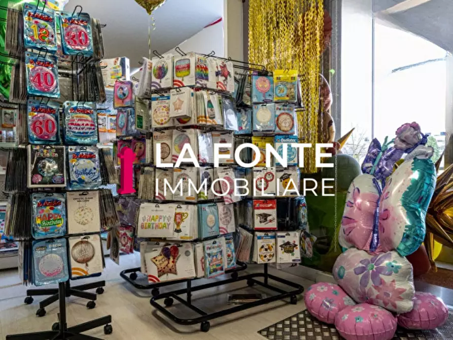 Immagine 3 di Attività commerciale in vendita  in Via Venezia a Padova