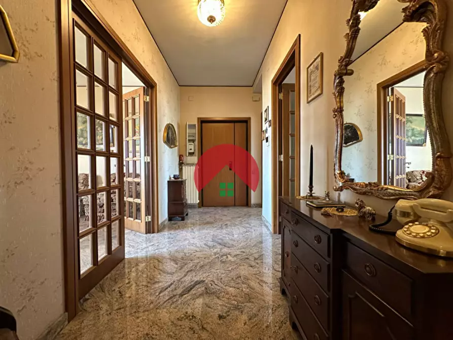 Immagine 5 di Appartamento in vendita  a Matera